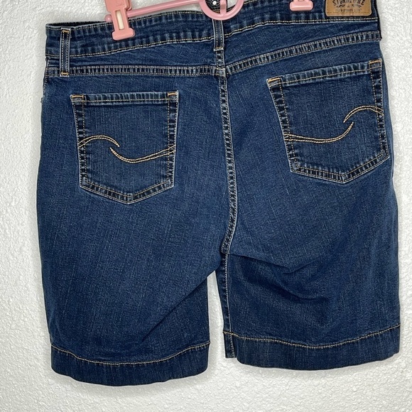 Levi’s Signature Jean Shorts - Picture 3 of 8